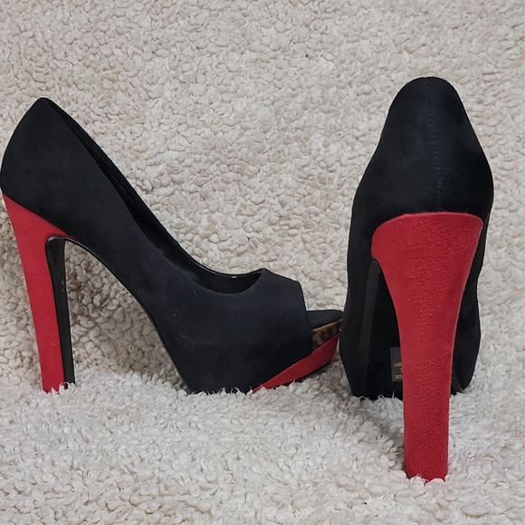 Black and Red platform high heels - Picture 6 of 8